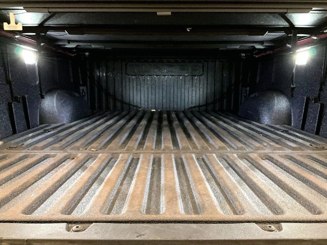 Used 2025 Toyota Tundra Platinum AWD/4WD image 33