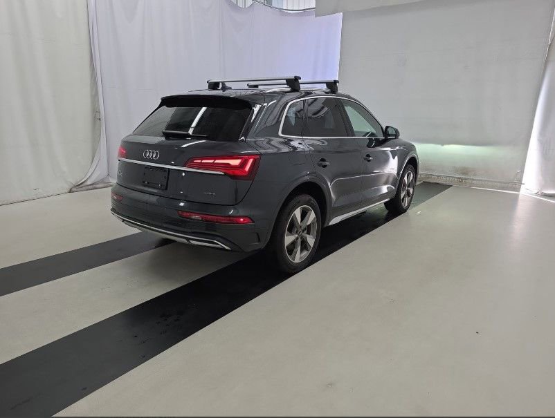 Used 2023 Audi Q5 2.0T Premium Plus w/ Premium Plus Package image 2
