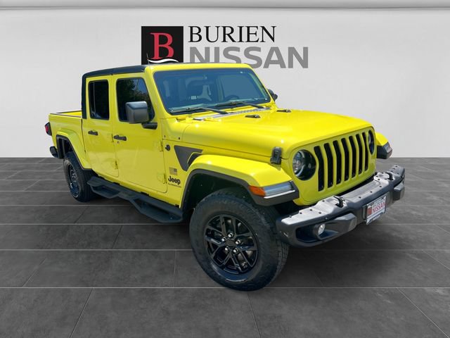 Used 2023 Jeep Gladiator Sport AWD/4WD image 7