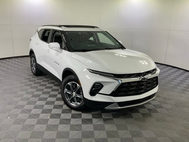 Used 2024 Chevrolet Blazer LT FWD image 44