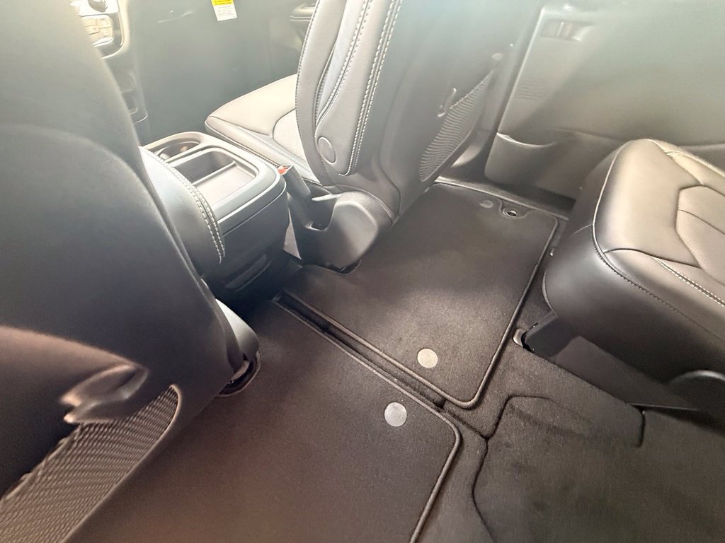 New 2027 Chrysler Pacifica LX FWD image 27
