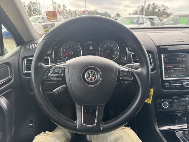 Used 2011 Volkswagen Touareg VR6 image 21