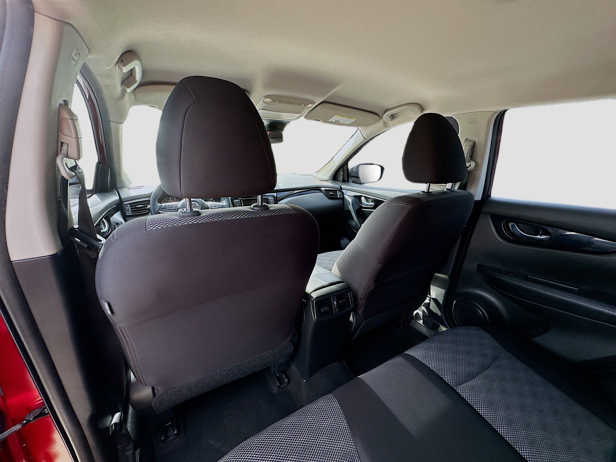 Used 2020 Nissan Rogue Sport SV image 24