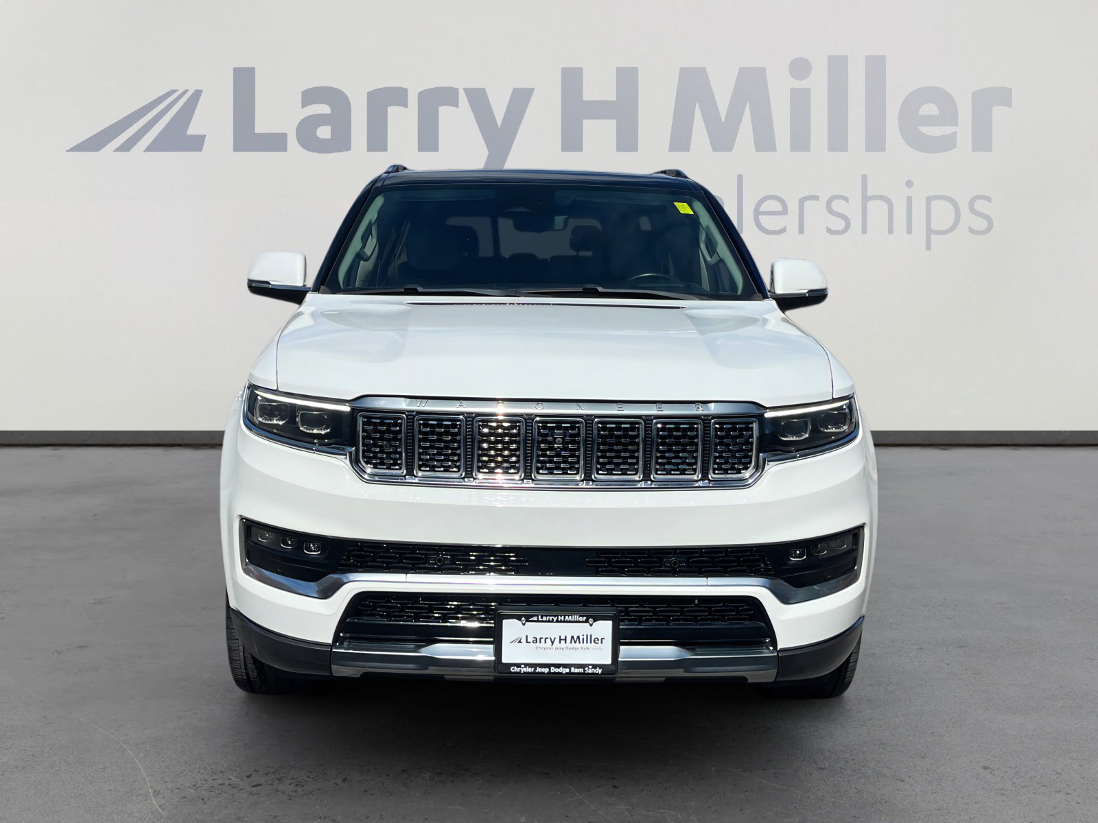 Used 2022 Jeep Grand Wagoneer Series II w/ Premium Group II image 8