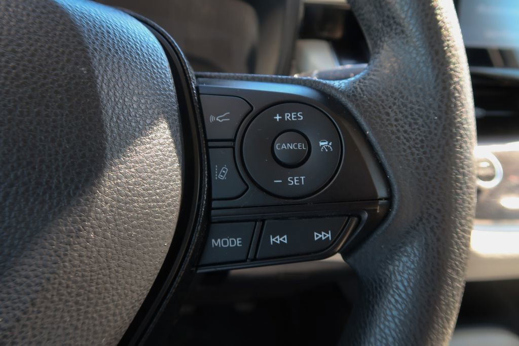 Used 2020 Toyota Corolla LE w/ LE Premium Package image 31