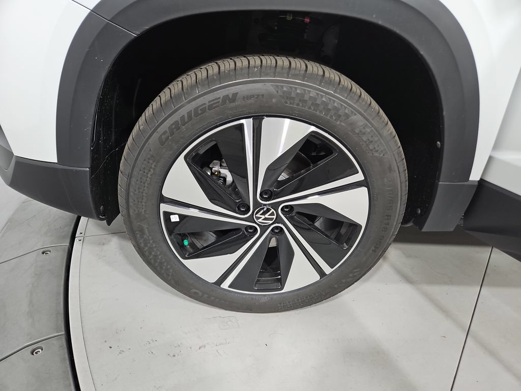 New 2026 Volkswagen Taos SE AWD/4WD image 25