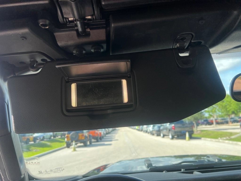 Certified 2018 Jeep Wrangler Sport AWD/4WD image 39