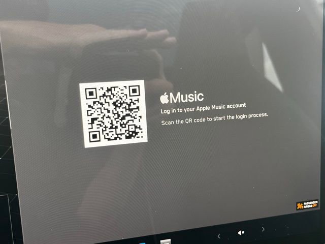 Used 2024 Tesla Cybertruck AWD Crew Cab image 16