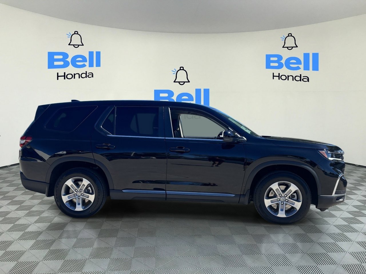 Used 2025 Honda Pilot EX-L image 5
