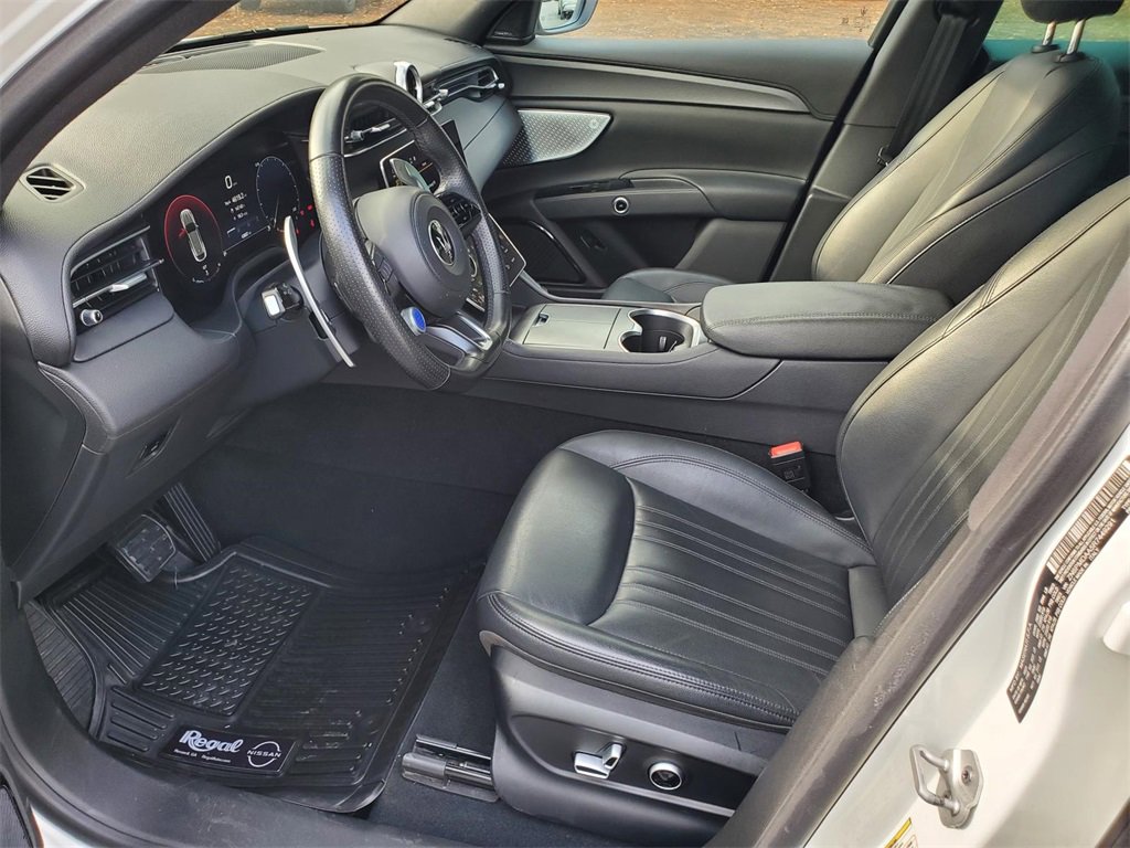 Used 2024 Maserati Grecale GT image 4