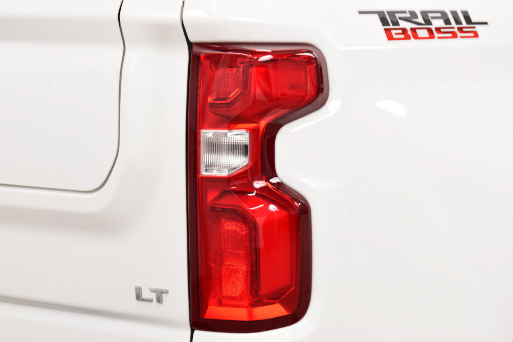 Used 2024 Chevrolet Silverado 1500 LT Trail Boss w/ Convenience Package II AWD/4WD image 23