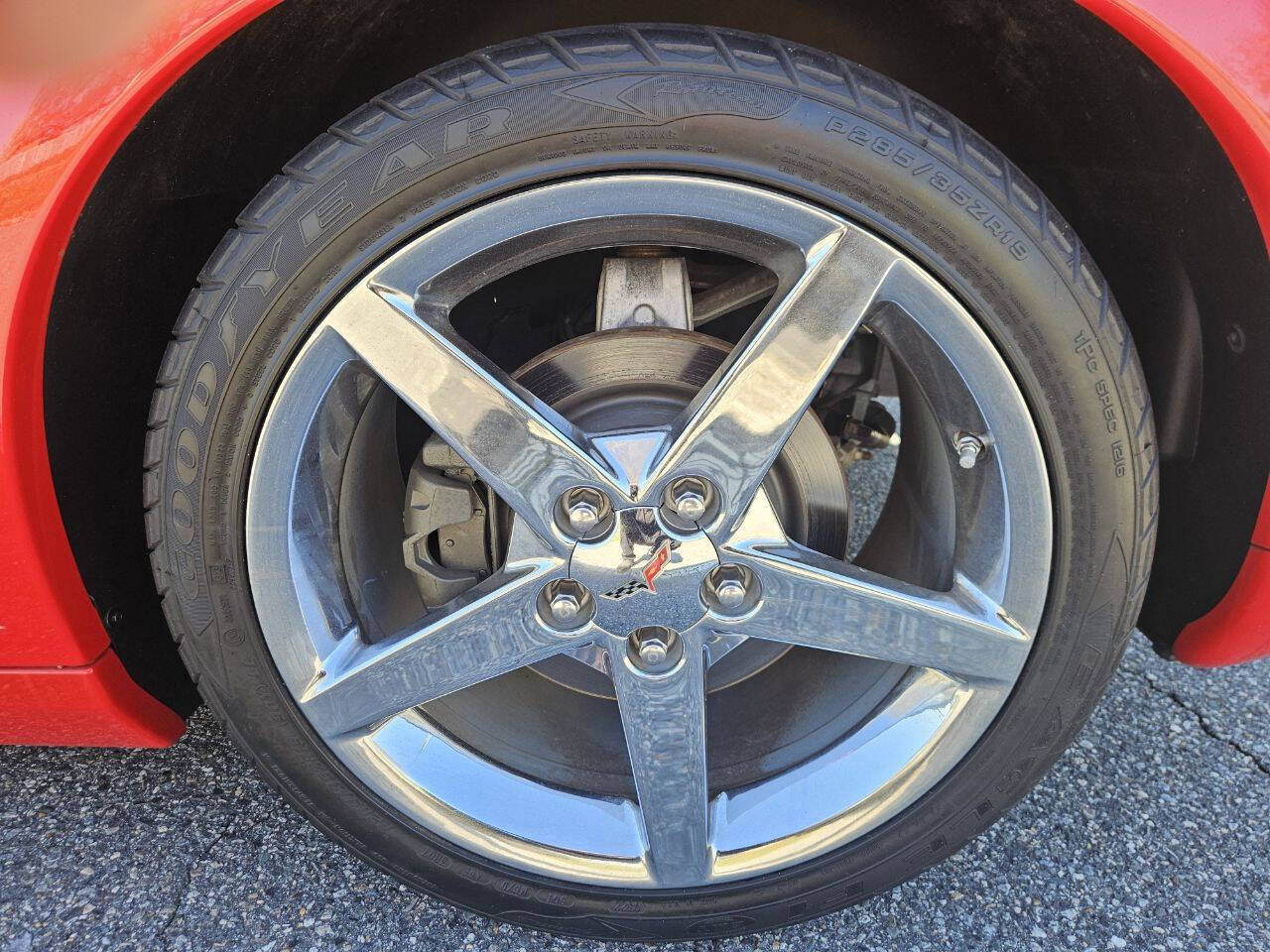 Used 2008 Chevrolet Corvette Base 2dr Convertible w/ Preferred Equipment Group image 29