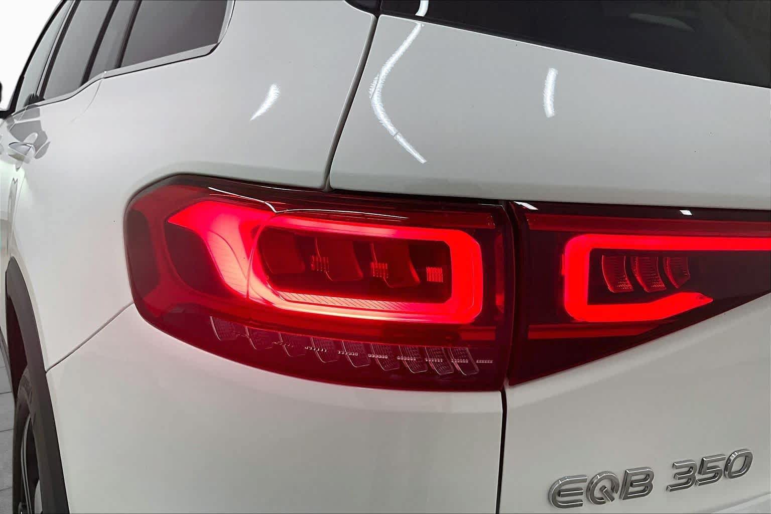 Certified 2023 Mercedes-Benz EQB 350 4MATIC SUV w/ Exclusive Package image 27
