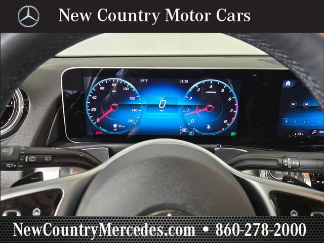 Used 2021 Mercedes-Benz GLB 250 4MATIC image 33