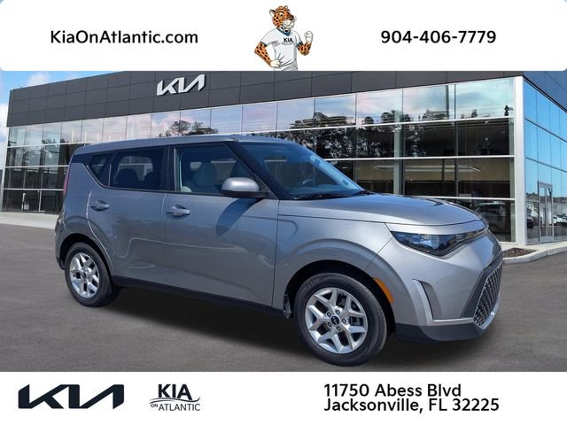 Used 2025 Kia Soul LX image 1