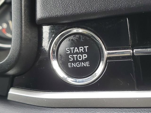 Used 2024 Mitsubishi Outlander SE image 16
