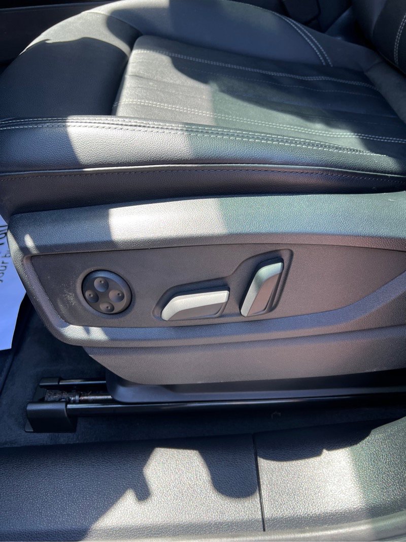 Used 2022 Audi Q5 2.0T Premium w/ Convenience Package image 21