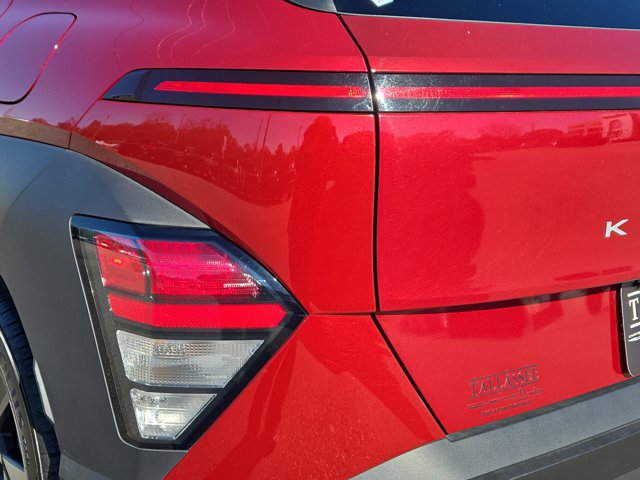 Used 2025 Hyundai Kona SEL FWD image 8