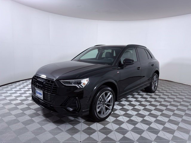 Certified 2024 Audi Q3 2.0T Premium Plus AWD/4WD image 3