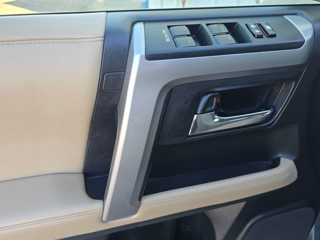 Used 2023 Toyota 4Runner SR5 image 16