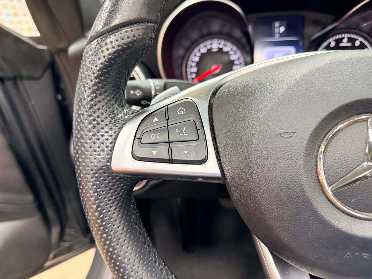 Used 2018 Mercedes-Benz C 300 Cabriolet image 39