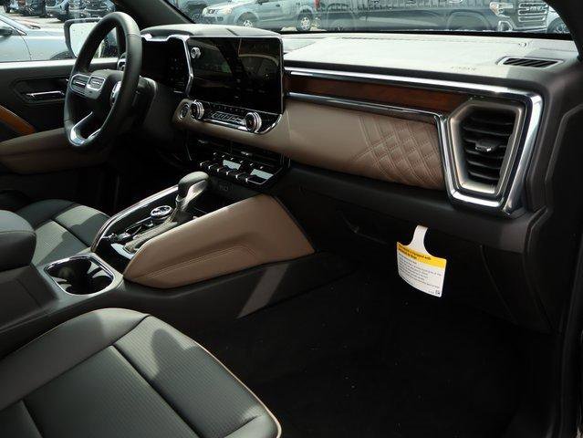 New 2025 GMC Canyon Denali image 8