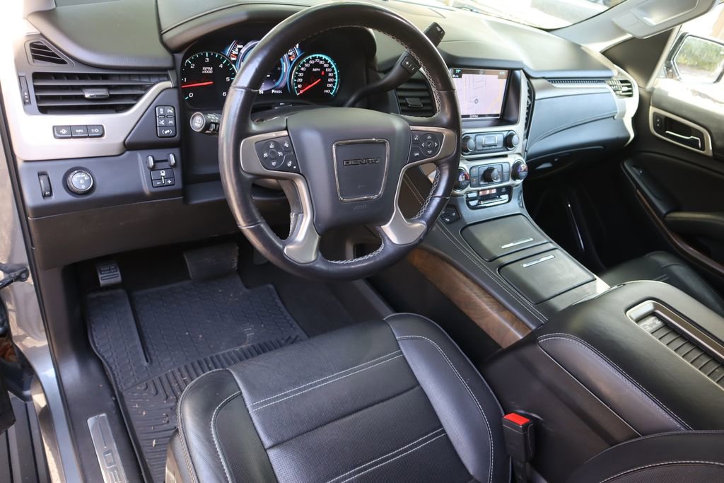 Used 2018 GMC Yukon Denali w/ Enhanced Security Package image 11