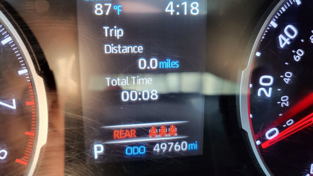 Used 2021 Toyota RAV4 XLE w/ Convenience Package FWD image 33