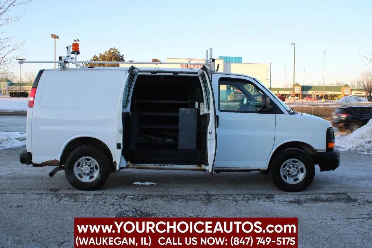 Used 2012 Chevrolet Express 2500 image 25