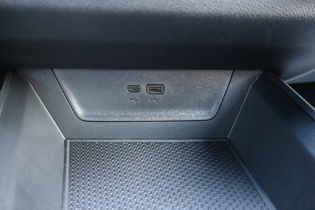 New 2027 Chevrolet Equinox RS w/ Safety and Technology Package AWD/4WD image 23