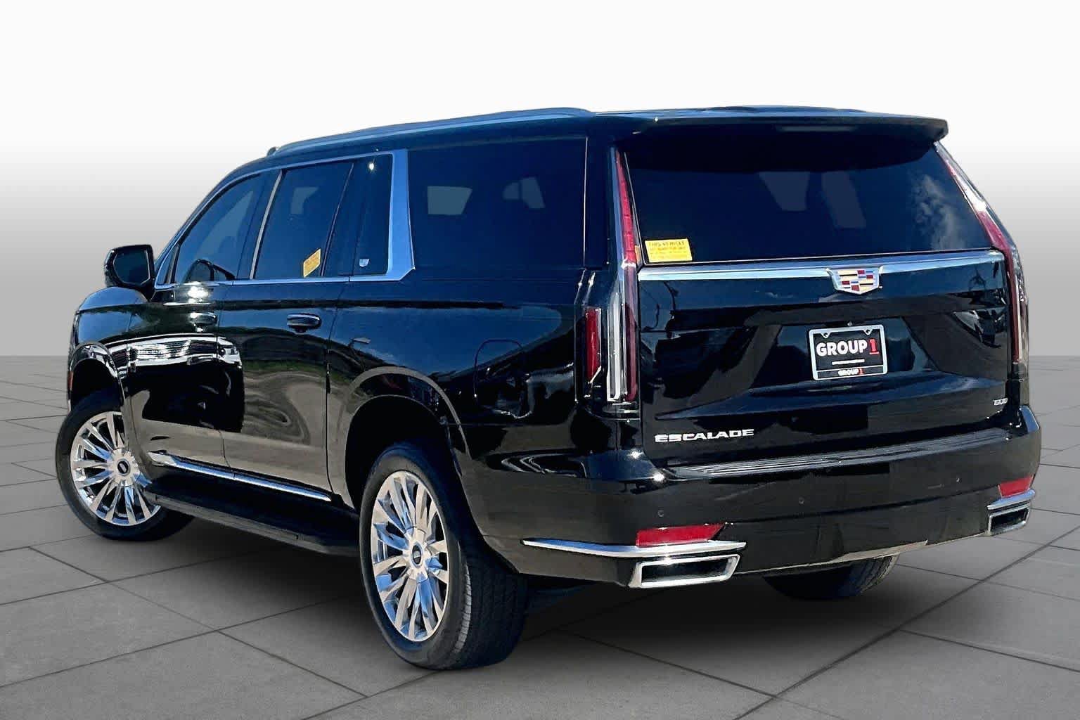 Used 2023 Cadillac Escalade ESV Premium Luxury RWD image 12