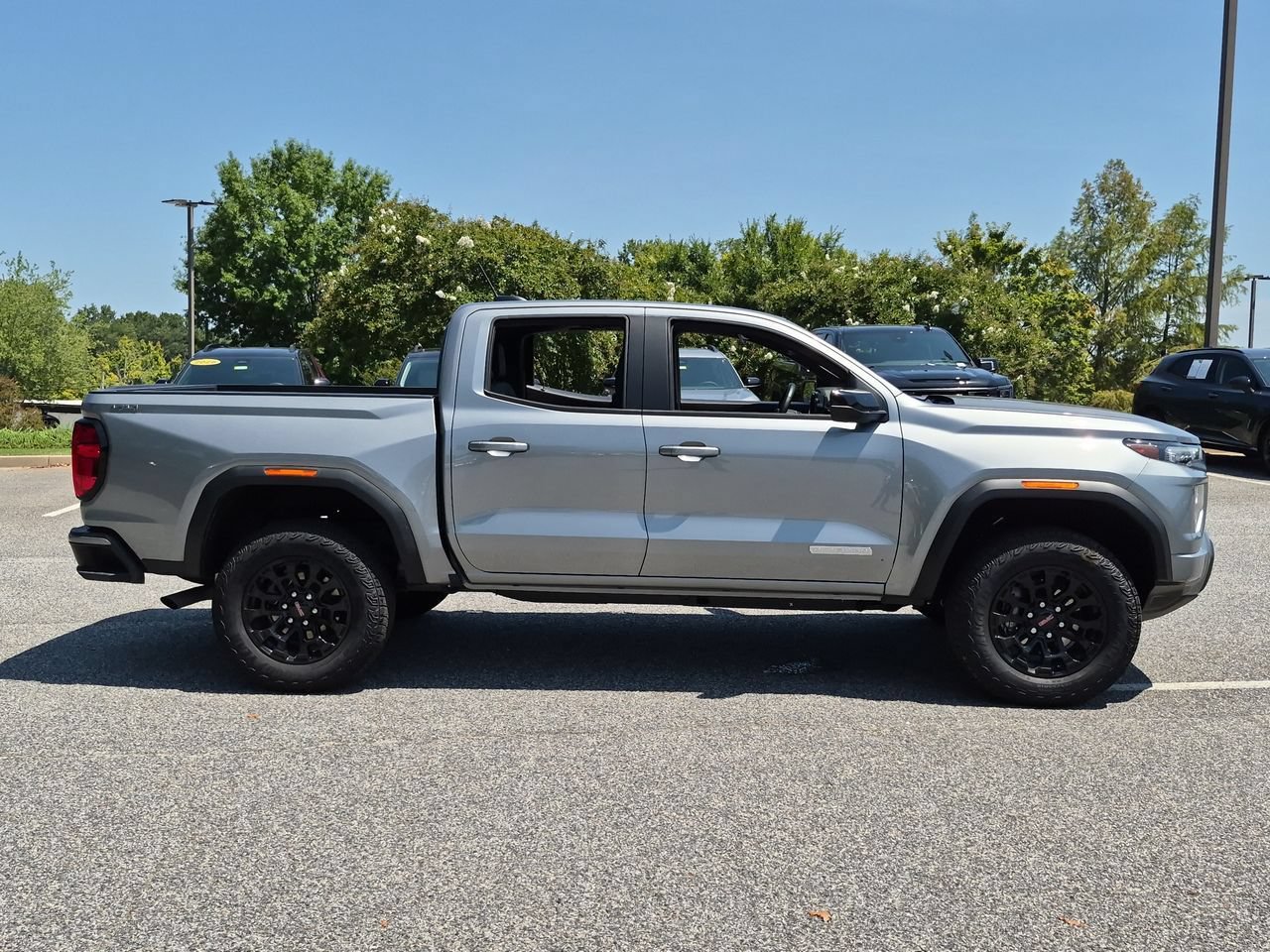 Used 2026 GMC Canyon Elevation w/ Convenience Package AWD/4WD image 9