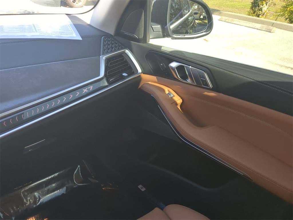 New 2026 BMW X7 xDrive40i image 17
