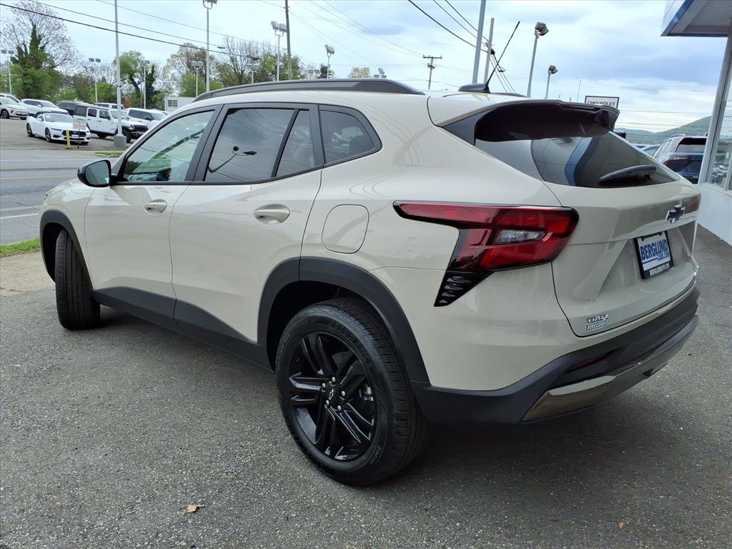 New 2026 Chevrolet Trax ACTIV w/ Sunroof Package image 4