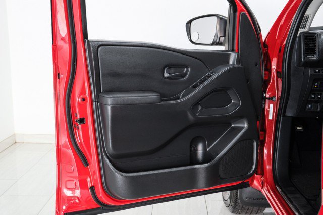 Used 2022 Nissan Frontier S w/ Technology Package AWD/4WD image 39