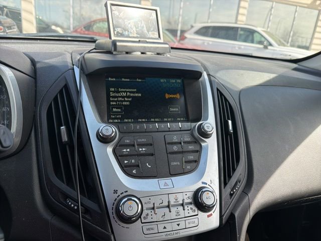 Used 2017 Chevrolet Equinox LT w/ Convenience Package image 12