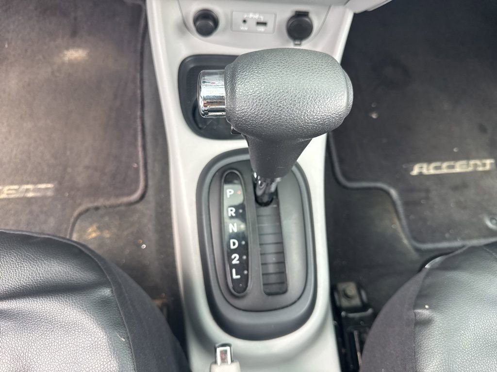 Used 2011 Hyundai Accent GLS w/ Premium Pkg 4 FWD image 16