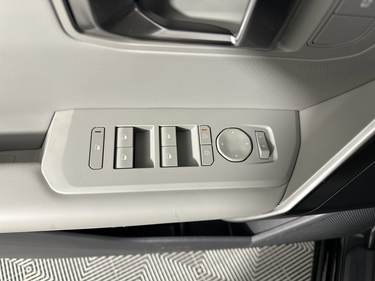 New 2027 Kia Seltos X-Line S AWD/4WD image 3
