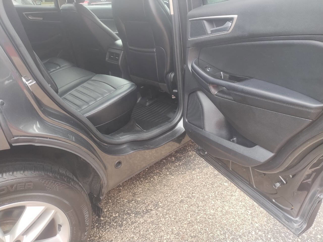 Used 2018 Ford Edge SEL w/ Equipment Group 201A image 18