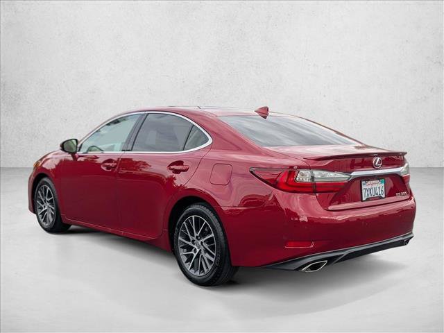 Used 2017 Lexus ES 350 w/ Luxury Package FWD image 5