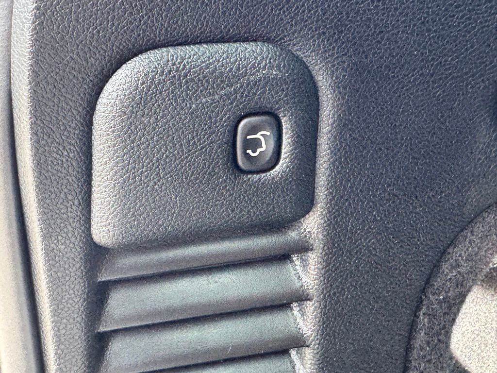 Used 2018 Jeep Grand Cherokee SRT image 23