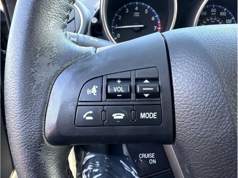 Used 2013 MAZDA MAZDA3 i Touring image 19