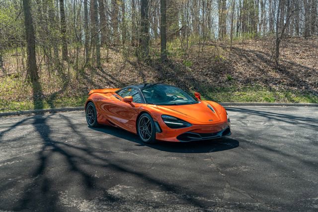 Used 2018 McLaren 720S RWD image 26