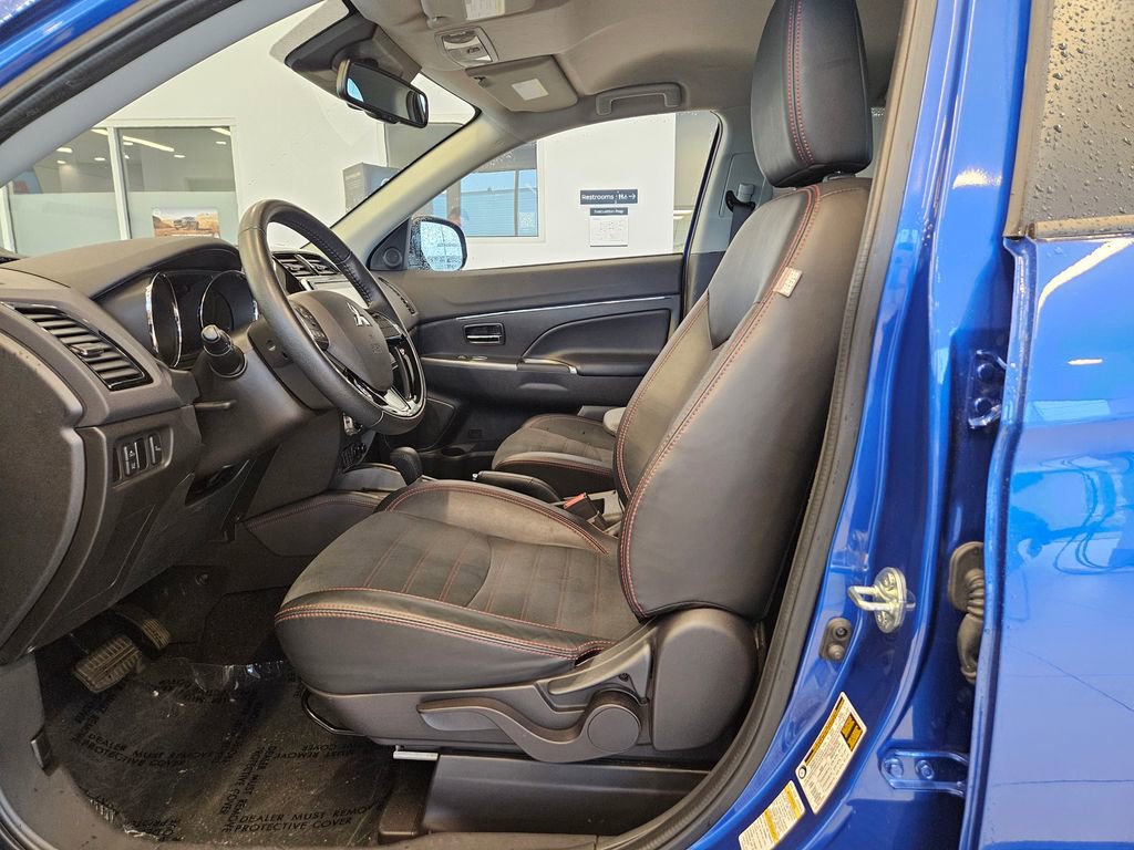 Used 2024 Mitsubishi Outlander Sport SE image 14