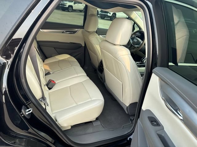 Used 2021 Cadillac XT5 Premium Luxury FWD image 9