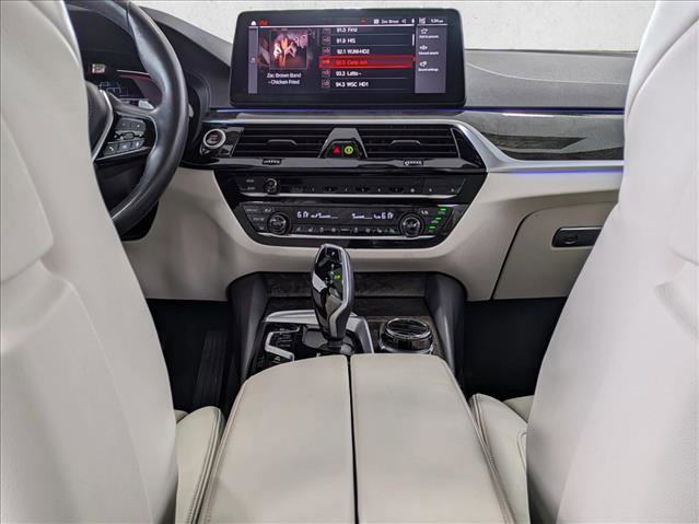 Used 2021 BMW 540i w/ Executive Package image 16