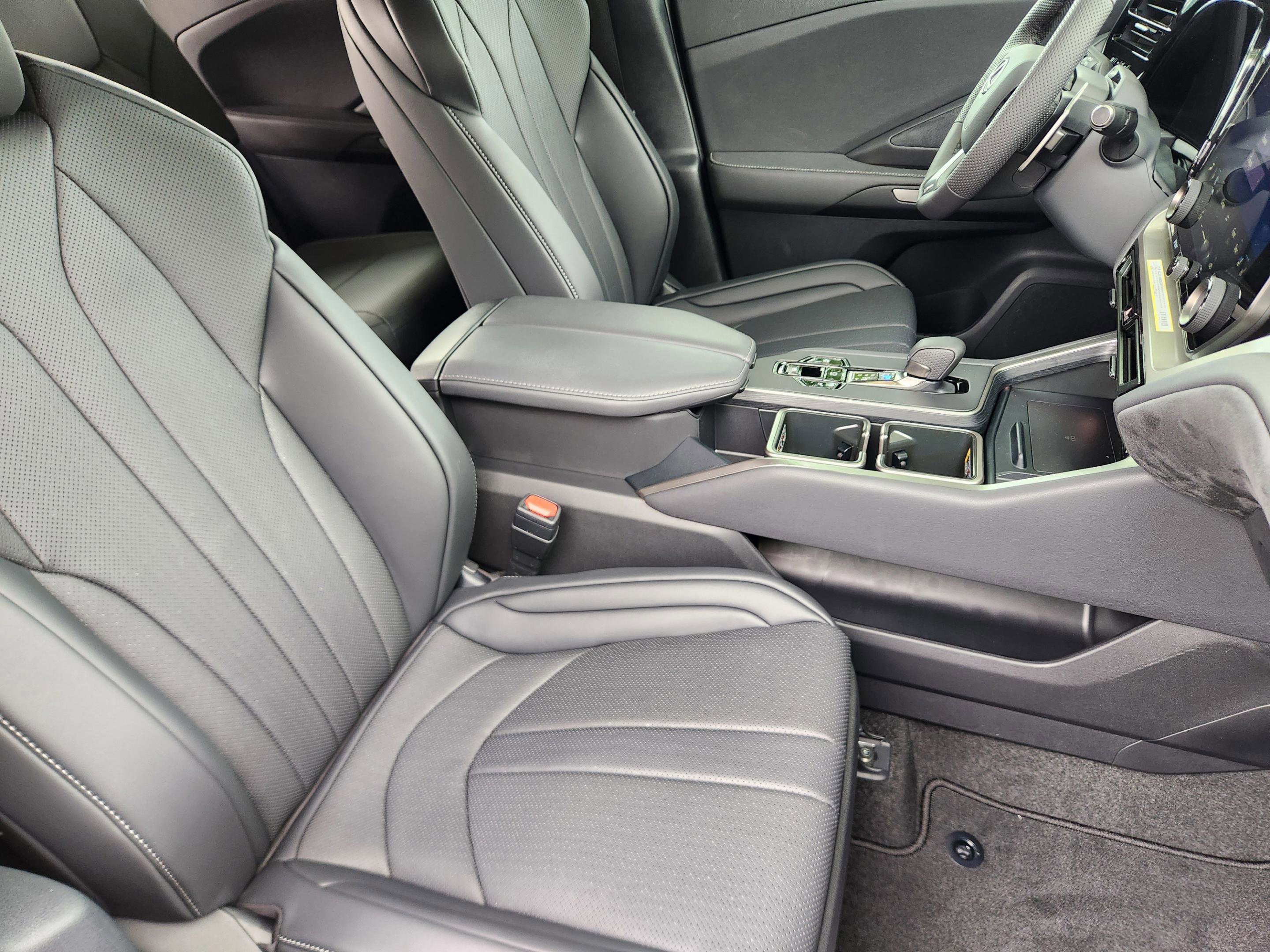 New 2026 Lexus TX 500h AWD image 9