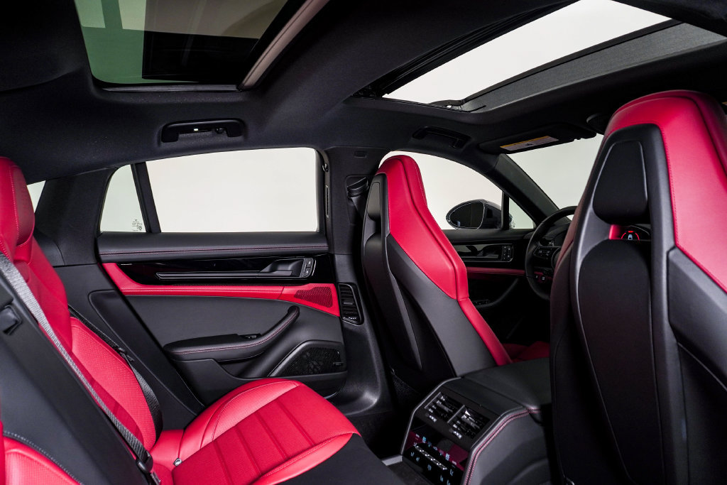 New 2026 Porsche Panamera 4 AWD/4WD image 16