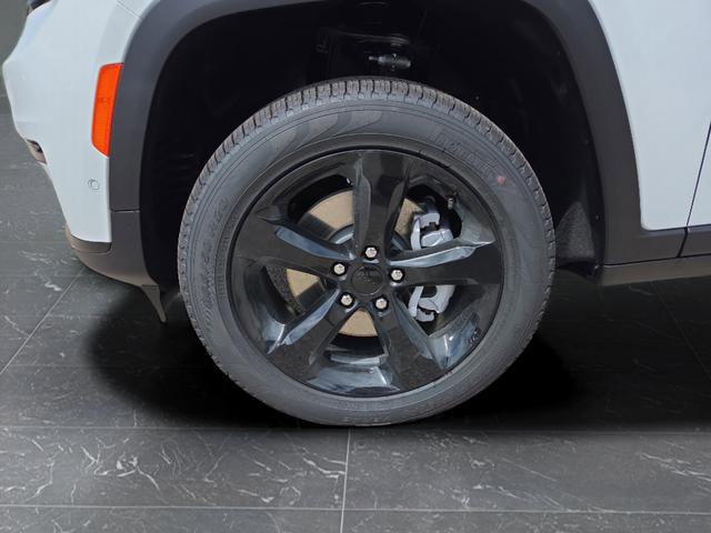 New 2025 Jeep Grand Cherokee L Limited w/ Luxury Tech Group II image 44