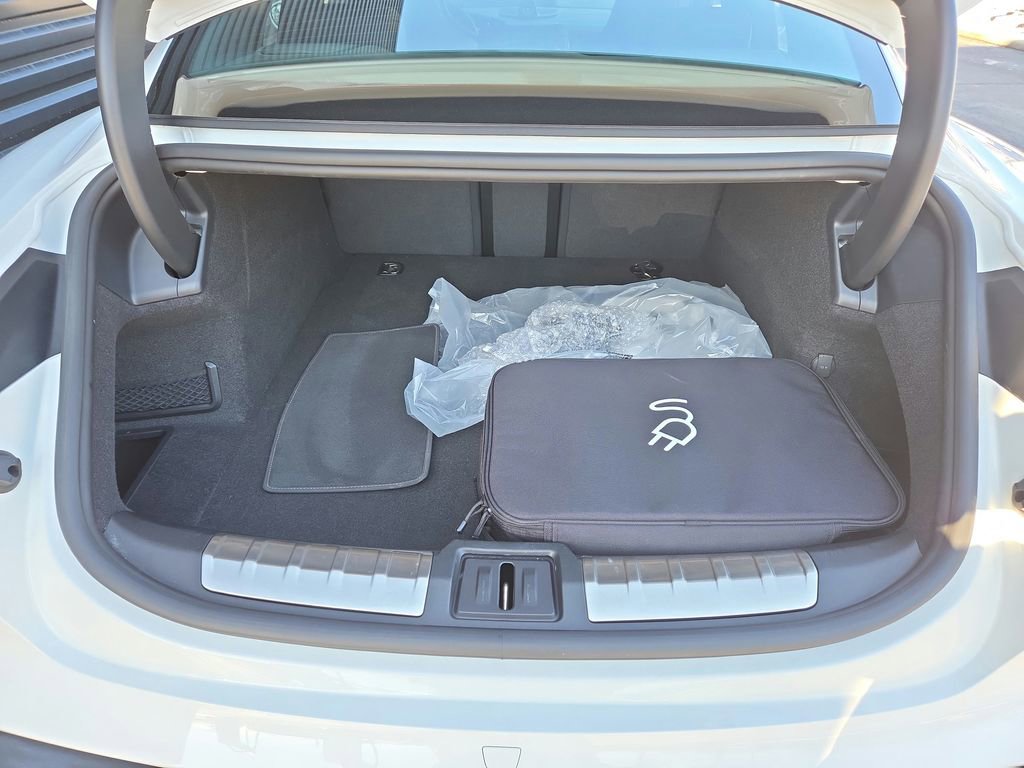 Certified 2024 Porsche Taycan GTS image 31